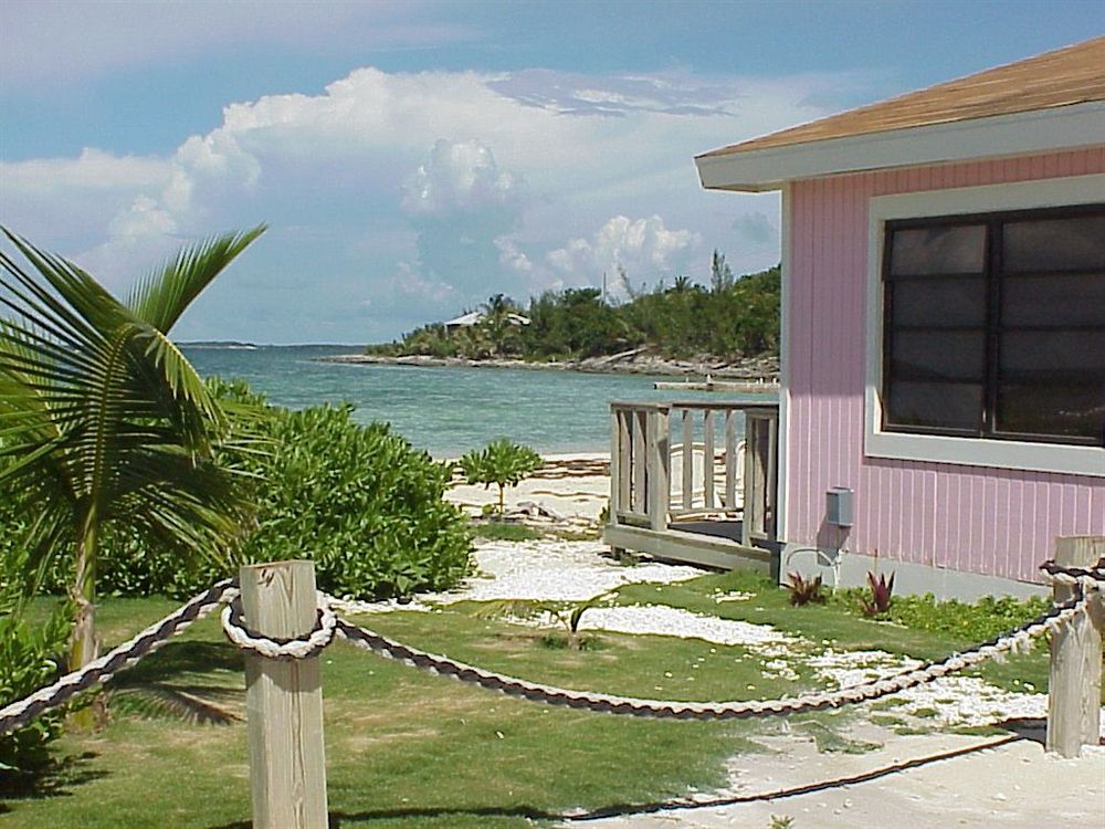 Pelican Beach Villas Marsh Harbour Esterno foto