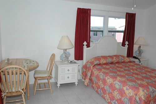 Pelican Beach Villas Marsh Harbour Esterno foto