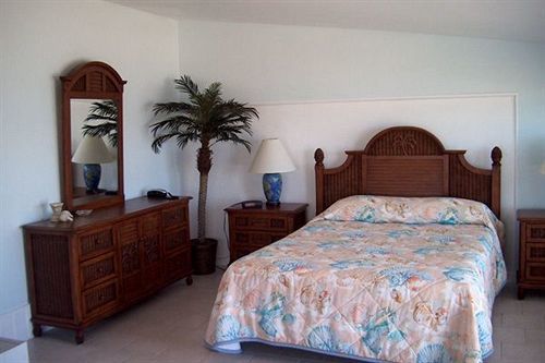 Pelican Beach Villas Marsh Harbour Esterno foto